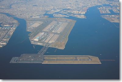 42. Tokyo International Airport D Runway